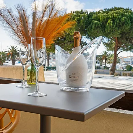 Nuit D'Ambre Port Nature - Studio Cosy - Parking - Climatisation - Village Naturiste * Agde