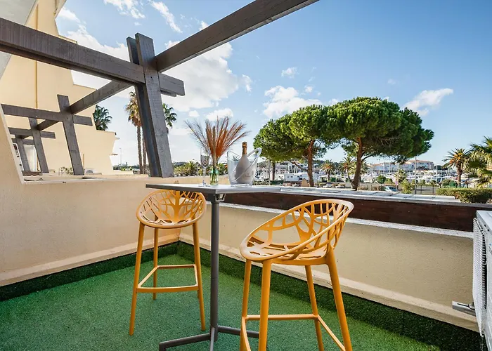 Nuit D'Ambre Port Nature - Studio Cosy - Parking - Climatisation - Village Naturiste * Agde