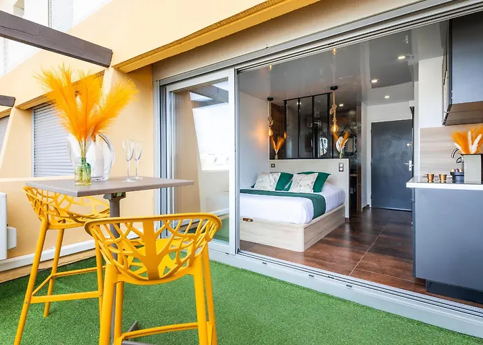 Nuit D'Ambre Port Nature - Studio Cosy - Parking - Climatisation - Village Naturiste * Agde